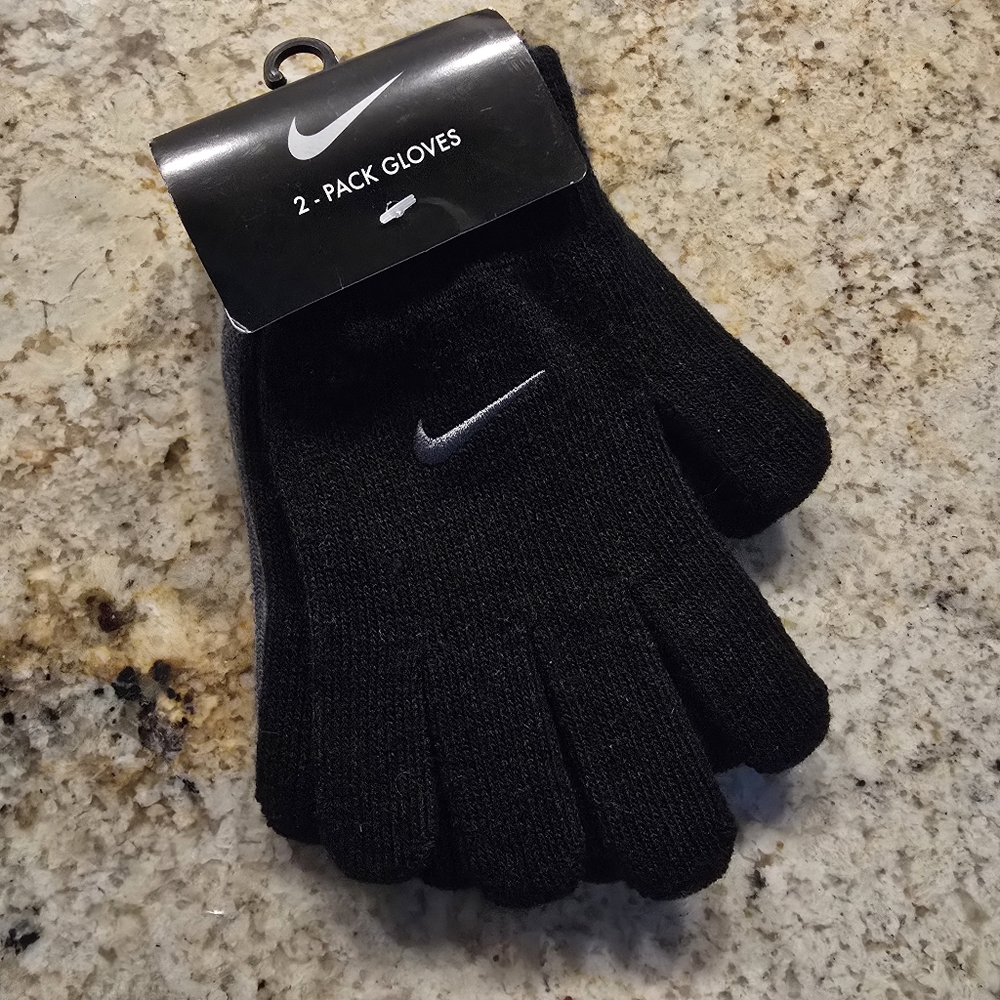 Nike YOUTH Black Knit Gloves  2 Pack BLACK + GRAY